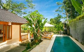 Pesantian Villa And Warung